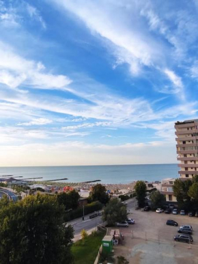 Appartamento Vintage fronte mare Misano Portoverde